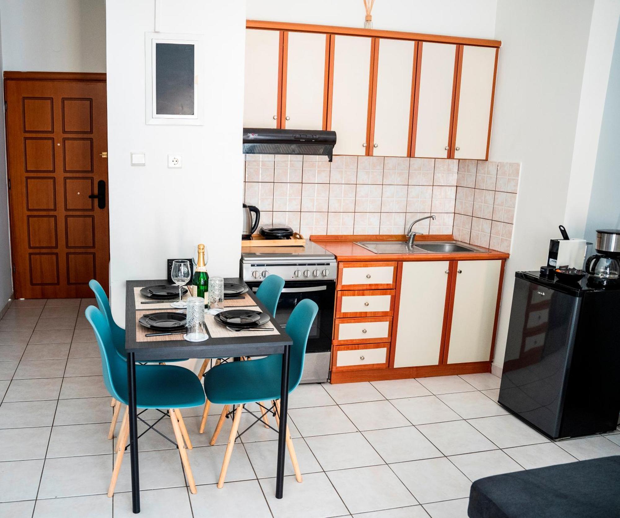 Gk Suites-Constantin View , Auto Check-In 24H Larissa Exteriör bild