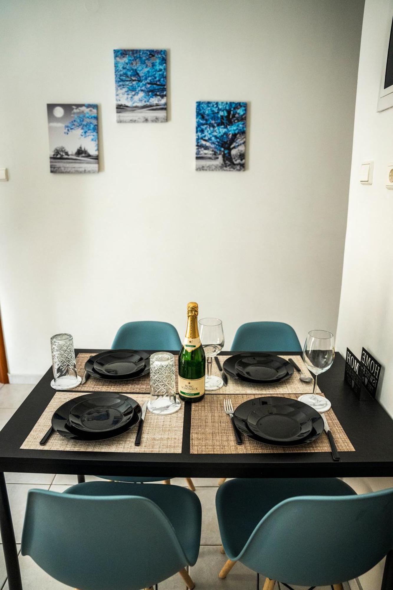 Gk Suites-Constantin View , Auto Check-In 24H Larissa Exteriör bild