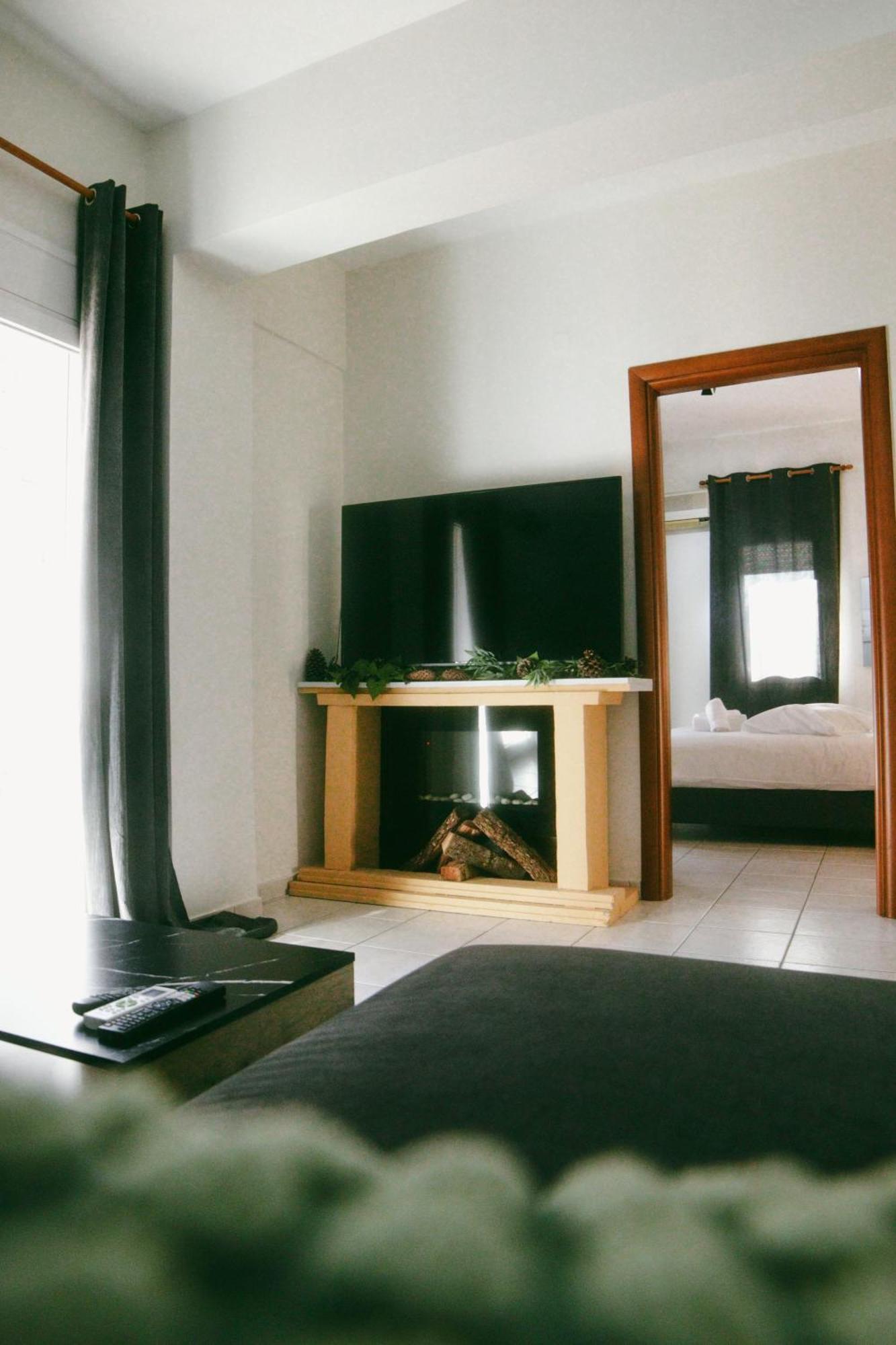 Gk Suites-Constantin View , Auto Check-In 24H Larissa Exteriör bild